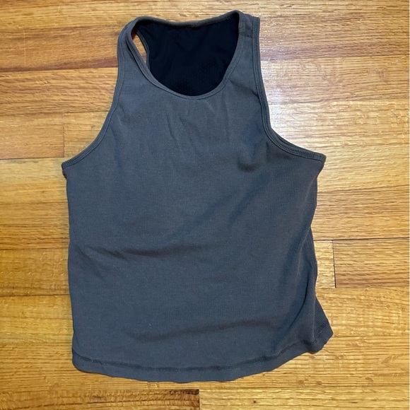 Vuori Pose Plyo Tank Women's Rib Tank unsure of size (a2 - Picture 1 of 9
